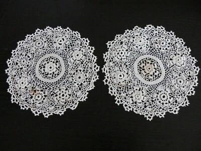 Napperons ronds anciens dentelle d'Irlande vers 1900 vendu par 2 Diamètre 16 cm - Photo 1/4