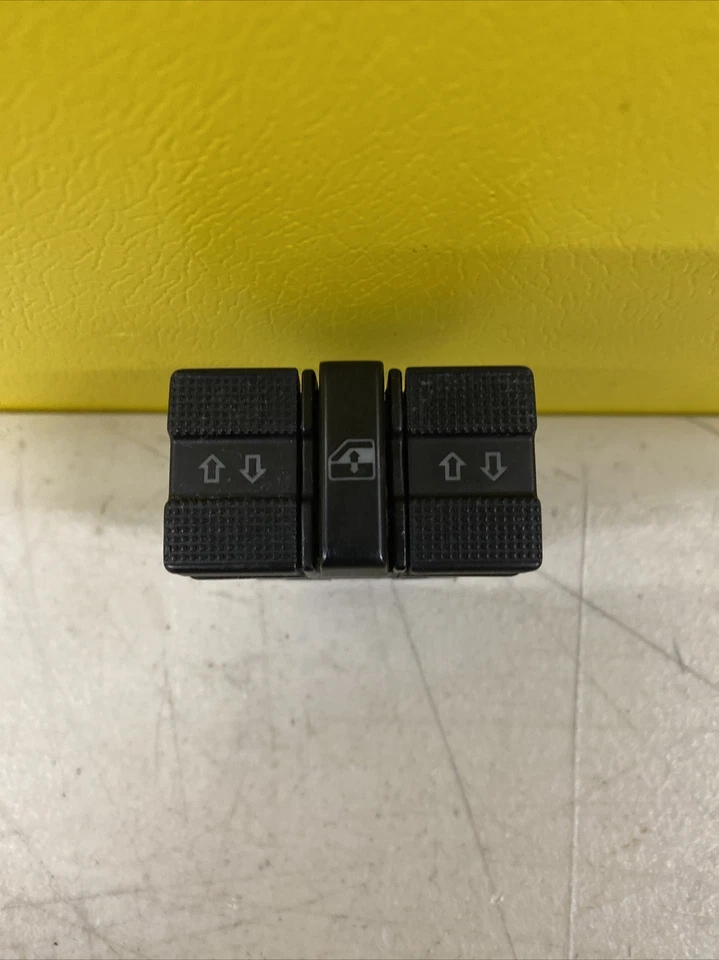 Interruptor de ventana eléctrico trasero VOLKSWAGEN GOLF 1991-1998 MONTADO EN EL TABLERO 1H0959855A Foto 1 de 4