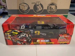 Racing Champions Steve Grissom #9 WCW Issue #5 1:24 Scale Htf - Picture 1 of 7