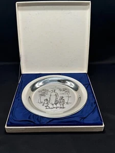 Sterling Silver Collector's Plate 'Going to Town' by Russell Drysdale, 1975 - Picture 1 of 8