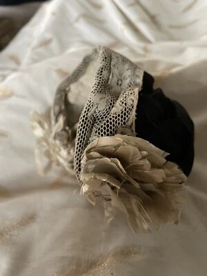 JOLI CHAPEAU POUR POUPEE ANCIENNE - Photo 1/3