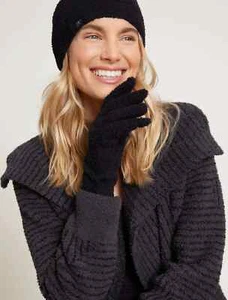 New $118 Barefoot Dreams CozyChic Winter Set Bucket Bag, Gloves, Socks & Ski Set - Picture 1 of 5