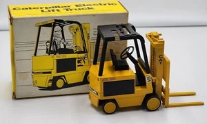 Vintage NZG Diecast CAT Forklift 1:25 Scale NZG No.225 Made In West Germany - Picture 1 of 11