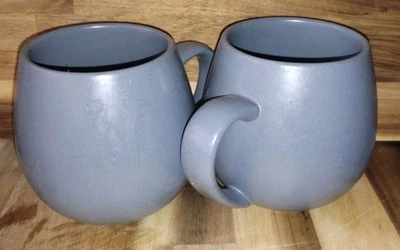 2 Robert Gordon Dark Grey Hug Me Coffee Mugs  - image 1 of 3