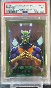 2024 CAPOLAVORI GREGO MENTOR GALLERY VARIANTE LAMINA VERDE #D 22/25 PSA 7 POP 1 - Foto 1 di 2