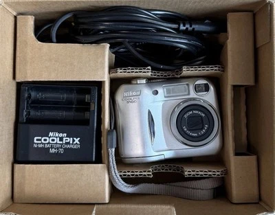 Nikon COOLPIX 3100 3.2MP Digital Camera - Silver w/ Box, Manuals & Charger READ - Image 1 of 4