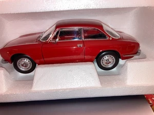 187912 Norev 1:18 Alfa Romeo 2000 GTV 1973 RED LIMITED 1000 PCS SHIP. WELTWEIT - Bild 1 von 16