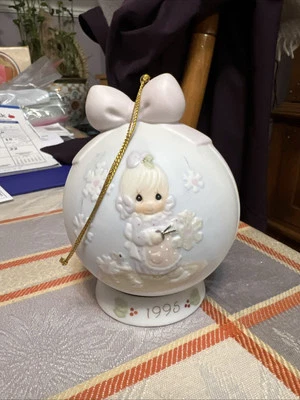 Adorno Bola Navidad Preciosos Momentos Cubre la Tierra Con Su Belleza 95 Foto 1 de 2