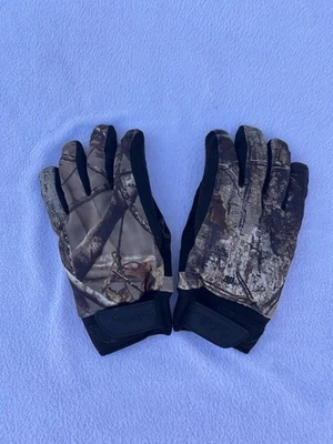 Cabela’s Camouflage Gore-Tex Gloves – Men’s Size Medium - Image 1 of 4
