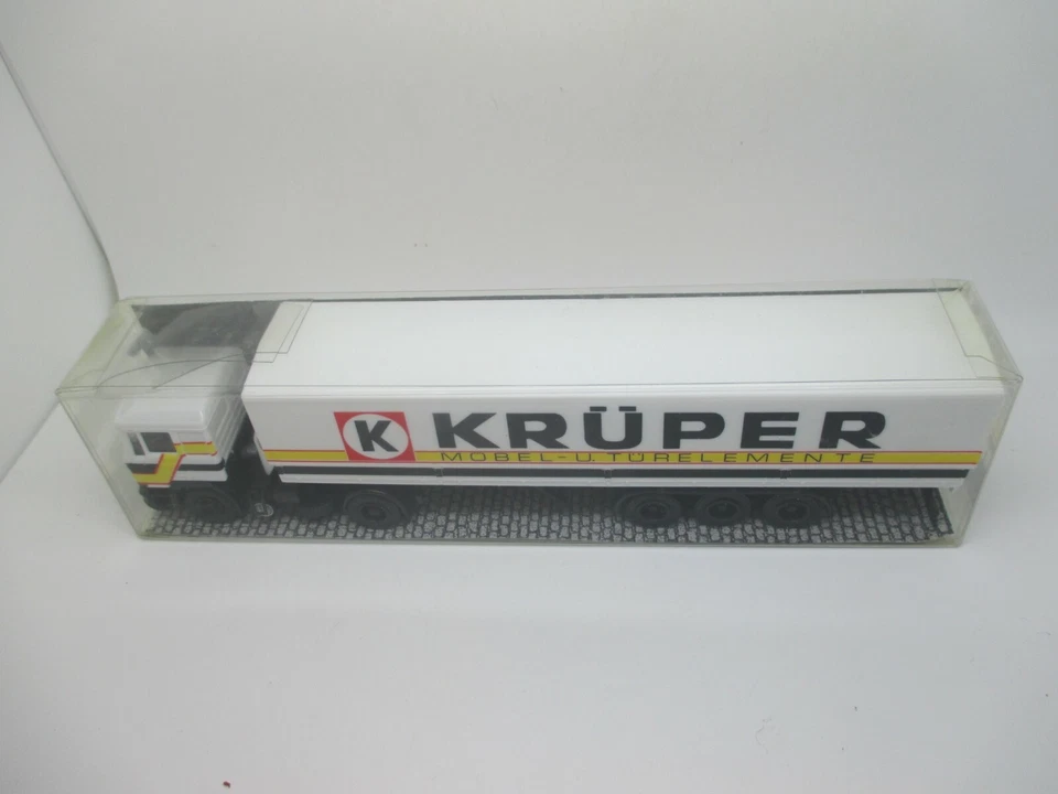 Albedo: Man Gardinenplanen- Lorry " Krüper Furniture And Türelemente " (SSK40) - Image 1 of 1