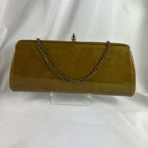 Vintage Clutch Purse 1970s Mustard Gold Vinyl Finial Top Chain Handle - Picture 1 of 9