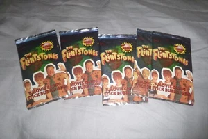 (5) 1993 Topps The Flintstones Movie Cards Pack w/ Gum Sealed - Foto 1 di 3