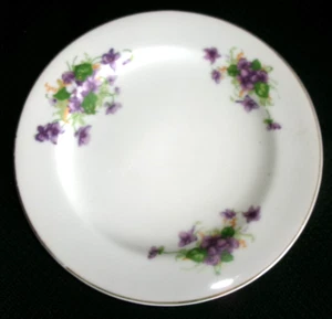 Violet with gold trim - Made in Japan - 7 1/2 Plate SO - Picture 1 of 2