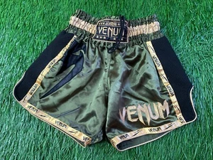 VENUM ORIGINAL RARE MEN MUAY THAI BOXING KICKBOXING TRAINING SHORTS SIZE S SMALL - Picture 1 of 10