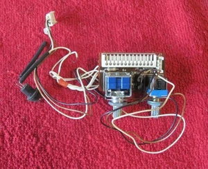 Pièces détachées d'origine Icom IC-751A - Interrupteurs AGC / Compteur B-727E - Photo 1/3