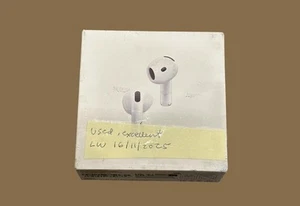 Ricarica MagSafe originale Apple AirPods 4, (usata) garanzia Apple 16/11/2025 - Foto 1 di 12