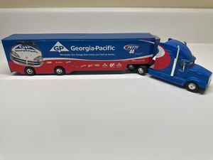 2001 Hot Wheels Team Transporter Georgia-Pacific #44 Petty Enterprises - Picture 1 of 5