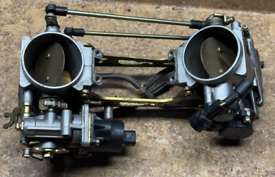 Suzuki SV1000 2003 inyector de combustible acelerador admisión SV1000SK3 SV 1000 SK3 B8 Foto 1 de 4