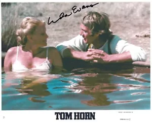 LINDA EVANS signiert TOM HORN 8x10 BADESZENE mit Coa STEVE McQUEEN WESTERN NAHAUFNAHME - Bild 1 von 1