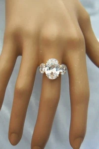 Anillo Disfraz Vintage 18K HGE Chapado en Oro Cristal Tres Piedras Talla 7 - Imagen 1 de 10