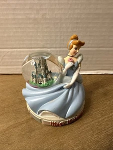 Cinderella Magic Kingdom Snowglobe.  Cinderellabration Walt Disney World - Bild 1 von 7