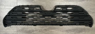 Toyota RAV4 2019 2024 parachoques delantero parrilla inferior 53112-0R12053112-42140 OEM Foto 1 de 4