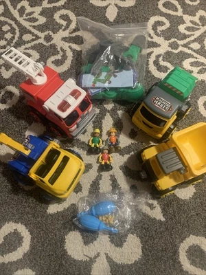 Machine Maker Construction Mega City Service Team Set - Image 1 of 4