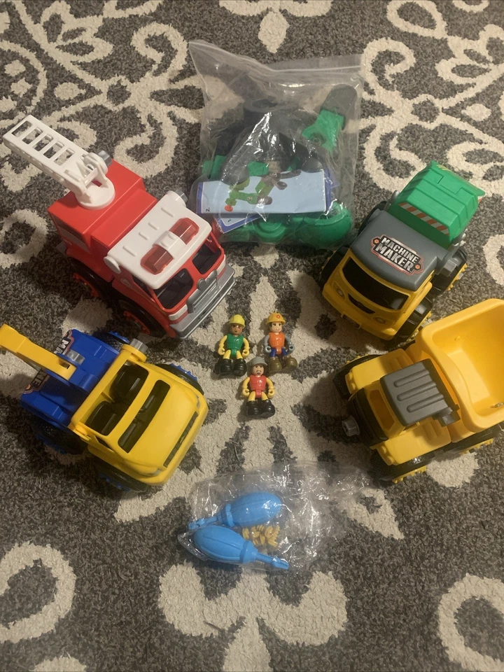 Machine Maker Construction Mega City Service Team Set - Image 1 of 4