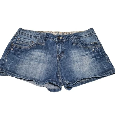 Shorts jeans feminino Zana Di enfeitado azul vintage cravejado de strass tamanho 11 - Imagem 1 de 4