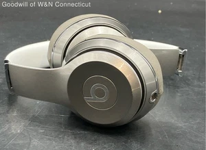 Beats Headphones - Picture 1 of 12