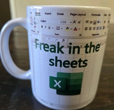 Microsoft Excel Freak In The Sheets taza de café contador software de regalo  Foto 1 de 4