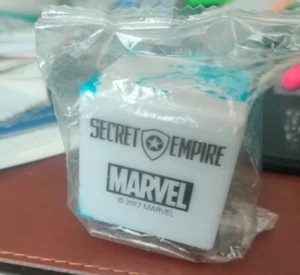 NEU IN VERPACKUNG MARVEL SECRET EMPIRE 2017 PROMO-WÜRFEL AUFLEUCHTEN KOSMISCH DUNKEL VERSIEGELT - Bild 1 von 3