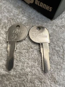 Lot Of 2 New Key Blank for Vintage Harley Davidson Motorcycles X142 HD - Foto 1 di 2