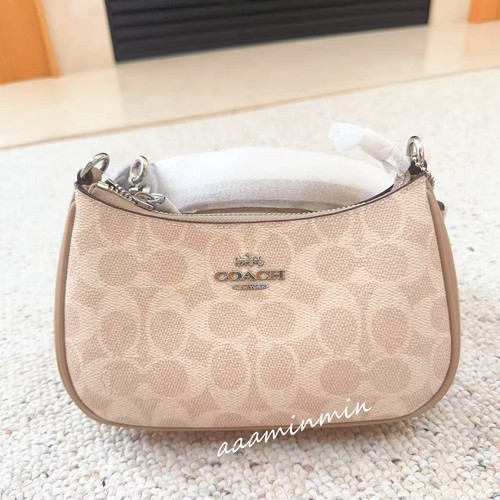 Borsa a tracolla Coach Teri Mini nuova con etichetta in tela firmata cw323