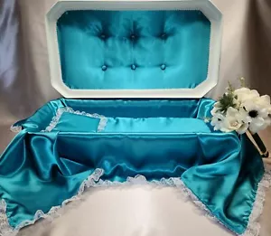 Newnak's- Large 32" Deluxe Pet Casket White/Turquoise - Picture 1 of 3