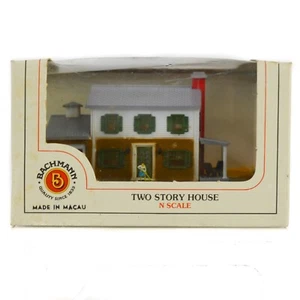 Figuras de coche BACHMANN escala N de dos pisos casa blanca con porche 55-7313 vintage - Imagen 1 de 12