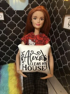 Handmade Barbie - Doll House Miniature Accent Pillow - Foto 1 di 2
