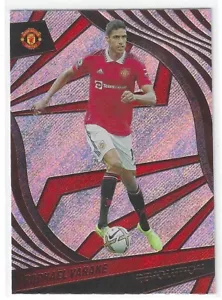 2022-23 PANINI REVOLUTION EPL RAFFAELLO BASE VARANE #186 MANCHESTER UNITED - Foto 1 di 1