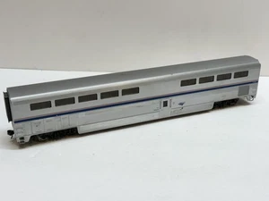 HO Scale Walthers 932-16132 Amtrak Phase 6 - 4B Superliner I Diner Passenger Car - Picture 1 of 5
