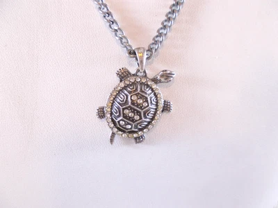 Collar Colgante Tortuga Diamantes de Imitación Tono Plata Joyas Adulto Envío Gratis Foto 1 de 4