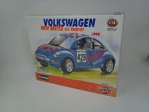 Bburago Metal Kit Volkswagen New Beetle Ice Trophy - Cod. 7092 - Scala 1:18 - Foto 1 di 4