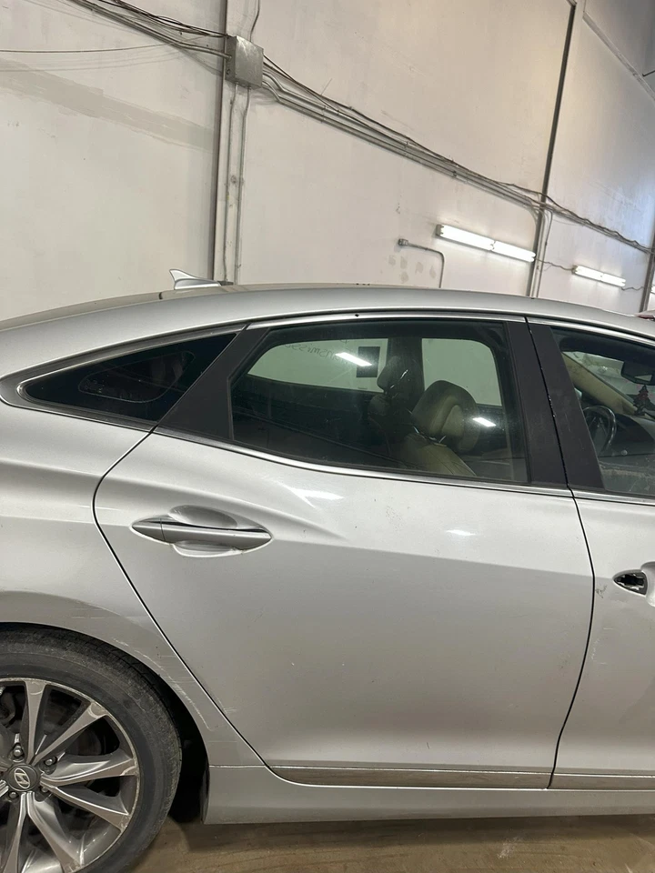 12 13 14 15 16 17 HYUNDAI AZERA Puerta Trasera Cristal/Ventana Derecha Foto 1 de 4