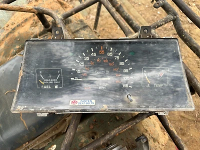 91-92 MIGHTY MAX D50 PICKUP OEM INSTRUMENTO VELOCÍMETRO MEDIDOR CLÚSTER 120.961 Foto 1 de 4