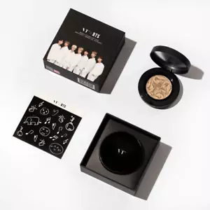 VT X BTS Premium Kollagenpakt Hautbezug schwarz Edition LSF50+ mit BTS Aufklebern - Bild 1 von 13