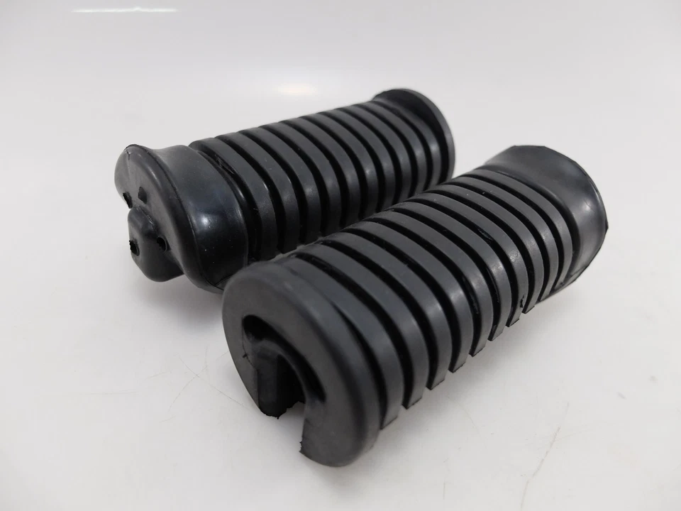 SUZUKI T125 K10 K11 K15 A50 AS100 AC100 FRONT FOOT REST FOOT PEG PILLION RUBBER - Image 1 of 4