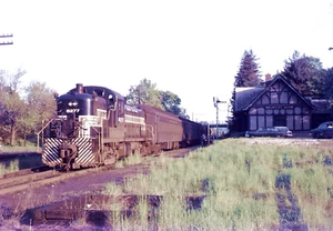 5x7 COLOR PHOTO NY CENTRAL RR PUTNAM DIVISION RS-3 #8277 BRIARCLIFF MANOR 5/58 - Picture 1 of 1