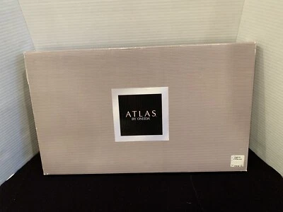 Atlas by Oneida Set of 2 Oblong Trays - Image 1 of 4