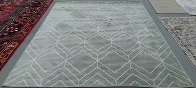 SAGE / IVORY 8'-0" x 10'-0" Flaw in Rug, Reduced Price 1172790671 ADR241Y-8 - Image 1 of 4