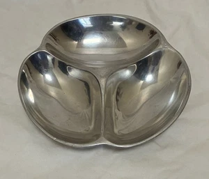 Vintage Nambé 3-in-1 Sectioned Bowl Serving Dish Metal Alloy #589 Made in USA - Picture 1 of 6
