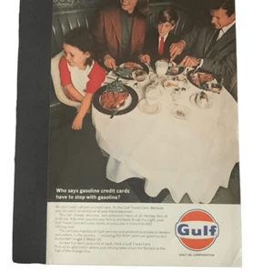 De colección 1966 Gulf Who Says Gasolina Tarjetas de Crédito Detener Con Gasolina Anuncio - Imagen 1 de 4